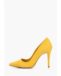 Желтые замшевые туфли от Arezzo