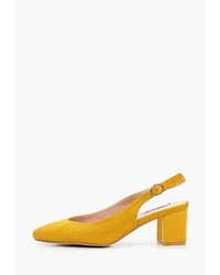 Желтые замшевые туфли от Clowse