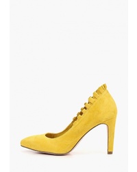 Желтые замшевые туфли от Marcel Ostertag by Tamaris