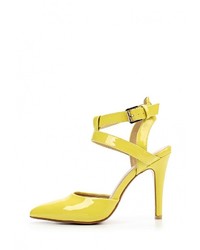 Желтые кожаные босоножки на каблуке от Anne Michelle