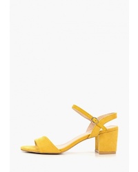 Желтые кожаные босоножки на каблуке от Vera Blum