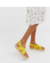 Желтые кожаные сандалии на плоской подошве от Monki
