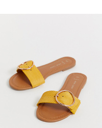 Желтые кожаные сандалии на плоской подошве от New Look Wide Fit