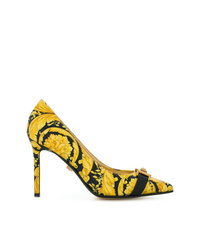 Желтые кожаные туфли с принтом от Versace