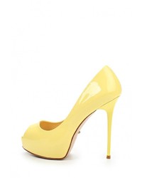 Желтые кожаные туфли от Vitacci