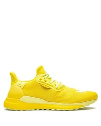 Мужские желтые кроссовки от adidas