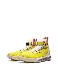 Мужские желтые кроссовки от Nike