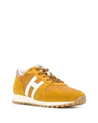 Мужские желтые кроссовки от Hogan