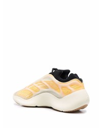 Мужские желтые кроссовки от adidas YEEZY