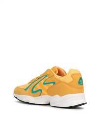 Мужские желтые кроссовки от adidas