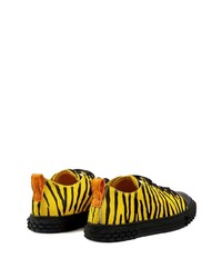 Мужские желтые низкие кеды с принтом от Giuseppe Zanotti