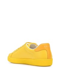 Мужские желтые низкие кеды от Gucci
