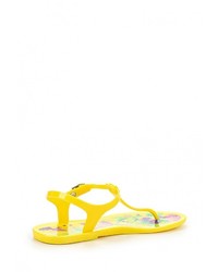 Желтые резиновые сандалии на плоской подошве от Mon Ami