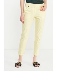 Желтые узкие брюки от Baon