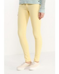 Желтые узкие брюки от Roxy