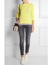 Желтый вязаный свободный свитер