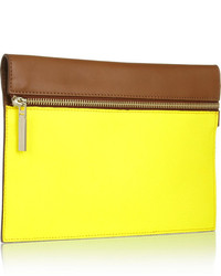 Желтый клатч от Victoria Beckham