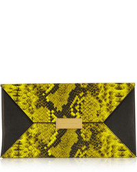 Желтый кожаный клатч со змеиным рисунком от Stella McCartney