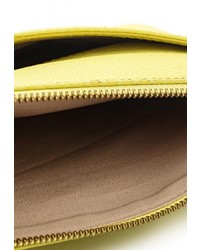 Желтый кожаный клатч от Banana Republic