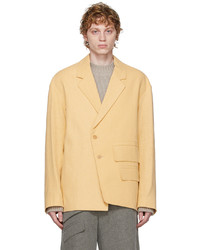 Желтый льняной пиджак