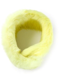Желтый меховой шарф