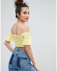 Желтый укороченный топ от Pull&Bear