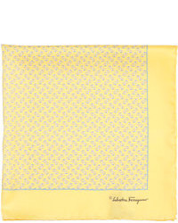 Желтый шелковый шарф