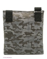 Зеленая сумка почтальона от Calvin Klein