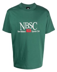 Мужская зеленая футболка с круглым вырезом с принтом от New Balance