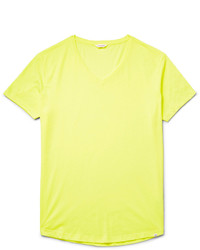 Зелено-желтая футболка с v-образным вырезом