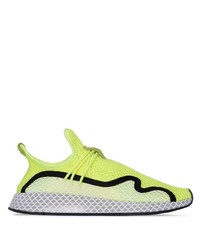 Мужские зелено-желтые кроссовки с принтом от adidas
