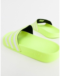 Зелено-желтые резиновые сандалии на плоской подошве от adidas Originals
