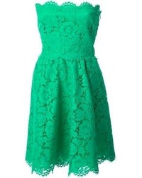 Зеленое кружевное повседневное платье от Valentino