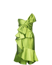 Зеленое сатиновое платье-футляр от Marchesa