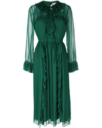 Зеленое шелковое платье со складками