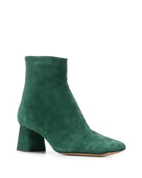 Зеленые замшевые ботильоны от Rayne