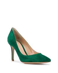 Зеленые замшевые туфли от Gianvito Rossi