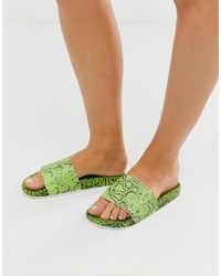 Зеленые кожаные сандалии на плоской подошве от ASOS DESIGN
