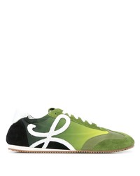 Мужские зеленые кроссовки от Loewe