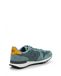 Женские зеленые кроссовки от Nike