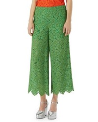 Зеленые кружевные брюки-кюлоты