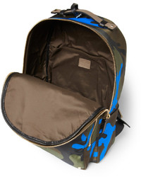 Мужской зеленый рюкзак с камуфляжным принтом от Valentino