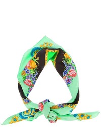 Зеленый шарф с цветочным принтом