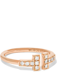 Золотое кольцо от Tiffany & Co.