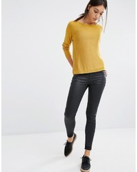 Женский золотой свитер от Vero Moda