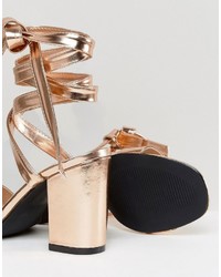 Золотые босоножки на каблуке от Park Lane