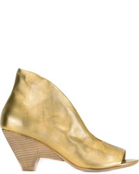 Золотые кожаные босоножки на каблуке от Marsèll