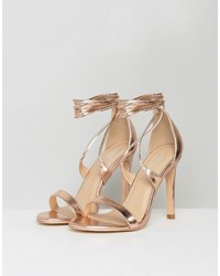 Золотые кожаные босоножки на каблуке от True Decadence