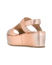 Золотые кожаные босоножки на танкетке от Marsèll