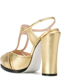 Женские золотые кожаные босоножки от Fendi